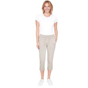 NWT Up! Pull On Stretch Capri Pants Tan Size L